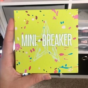 Jeffree Star Mini Breaker Pallet